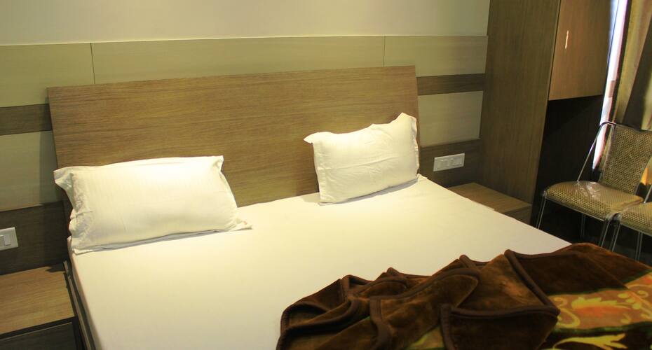 Neelkhant Hotel, Ludhiana 4